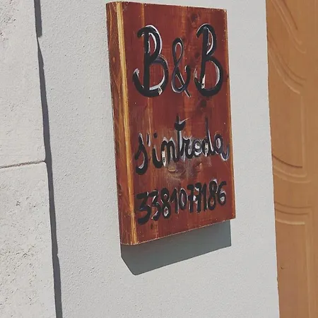 S'intrada Bed & Breakfast 3*